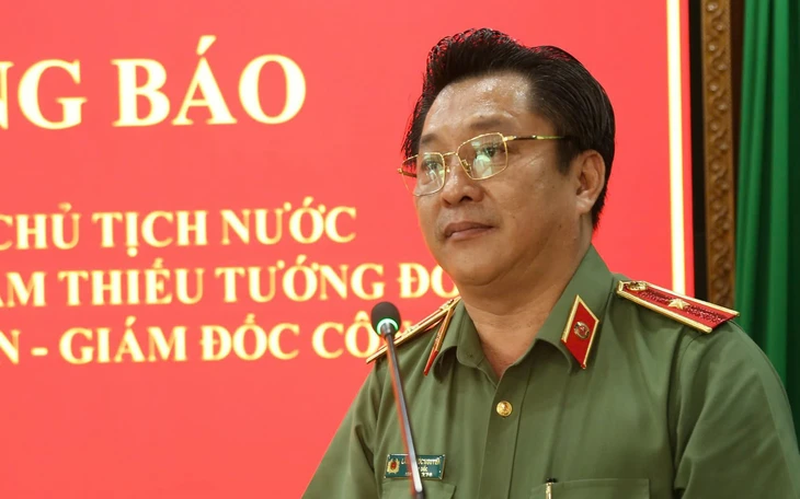 Giám đốc Công an tỉnh Vĩnh Long được thăng cấp bậc hàm thiếu tướng - Ảnh 3.