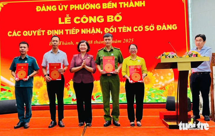 Sáp nhập Ban quản lý chợ Bến Thành, chợ Dân Sinh và chợ Thái Bình - Ảnh 1.