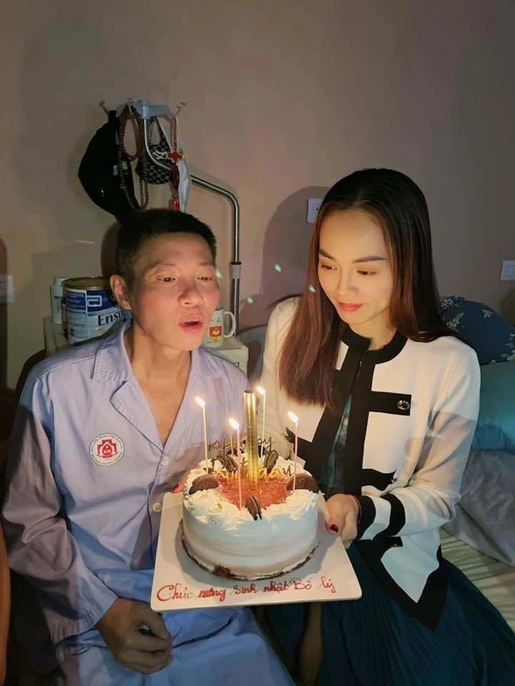 Bà xã kém 15 tuổi lên tiếng khi NSND Công Lý gọi vợ là 'mày' - Ảnh 2.