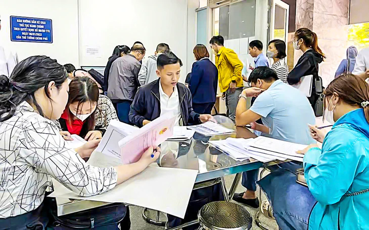 Phải có văn bản xin lỗi người dân nếu chậm giải quyết thủ tục hành chính về đất đai  - Ảnh 2.