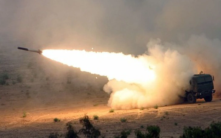 Ảnh Đài Loan tập trận dùng HIMARS của Mỹ, ông Lại Thanh Đức thị sát - Ảnh 2.