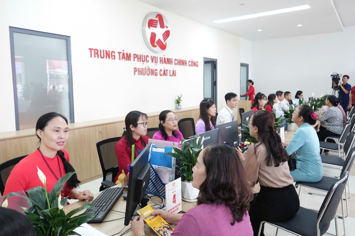 thi đua - Ảnh 1.