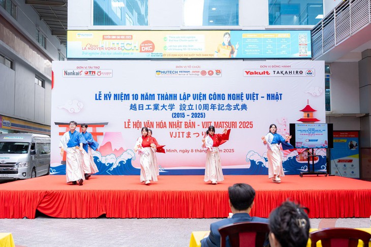 Viện Công nghệ Việt - Nhật HUTECH kỷ niệm 10 năm thành lập - Ảnh 4.