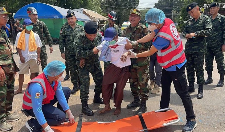 Thái Lan trao trả 2 binh sĩ Campuchia - Ảnh 1. Thái Lan - Ảnh 1.