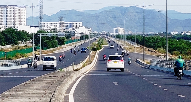Công khai số điện thoại di động tất cả lãnh đạo 64 xã, phường ở Khánh Hòa - Ảnh 13.