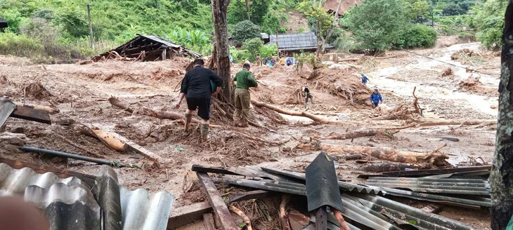 Mưa lũ ở Điện Biên: Tìm thấy 2 người mất tích chỉ bị thương, 9 người chết - Ảnh 1.