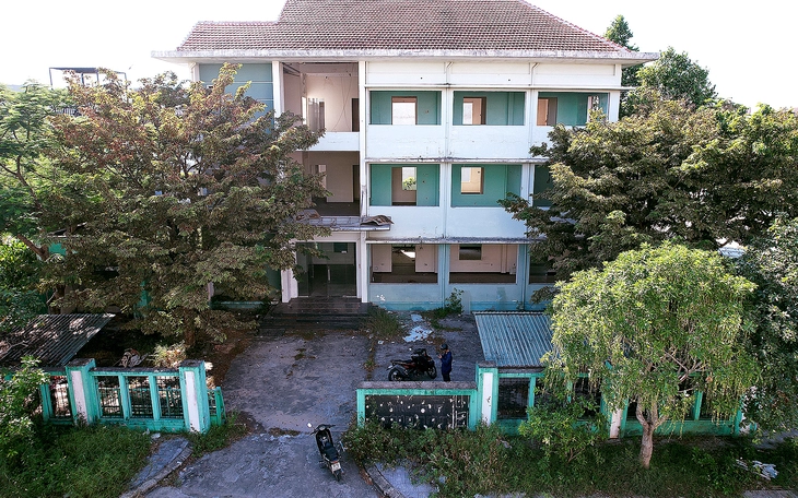 Xử phạt Viện Quy hoạch xây dựng TP Huế vì để trụ sở bỏ hoang, thành nơi hút chích - Ảnh 3.