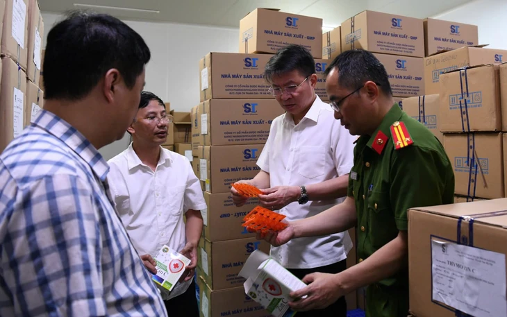 Cả làng sản xuất thịt trâu gác bếp Ấn Độ rồi dán mác Hà Giang - Ảnh 3.