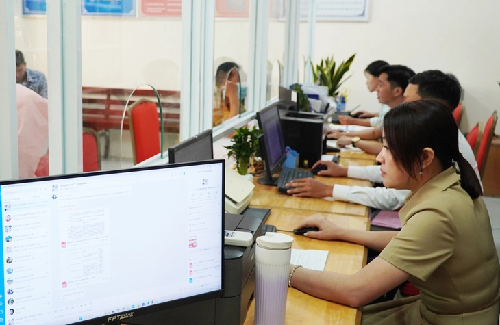 THỦ TỤC HÀNH CHÍNH - Ảnh 1.