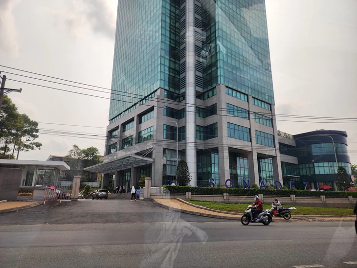 10 doanh nghiệp đầu tiên ở Khu công nghiệp Biên Hòa 1 được bồi thường, hỗ trợ để di dời - Ảnh 3.