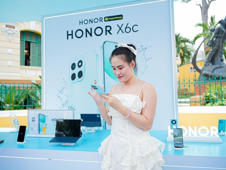 HONOR X6c khuấy động cuối tuần với ‘Trạm tiếp sức bền bỉ’ - Ảnh 2.