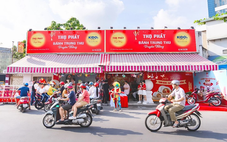 Bánh bao Thọ Phát trao xe Vision cho khách hàng trúng thưởng - Ảnh 2.