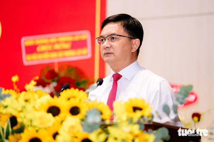 Chủ tịch UBND quận Gò Vấp cũ làm Bí thư Đảng Uỷ phường Gò Vấp - Ảnh 2. Chủ tịch UBND quận Gò Vấp cũ làm bí thư Đảng ủy phường Gò Vấp - Ảnh 2.