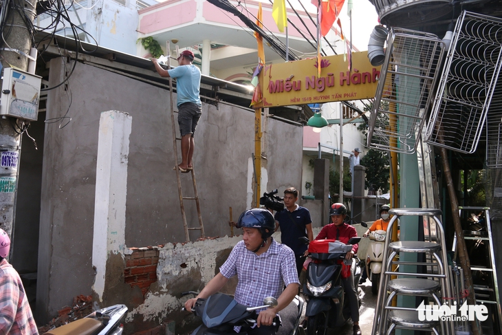 mở rộng hẻm - Ảnh 1.