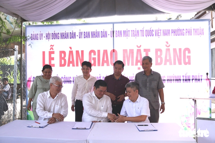 mở rộng hẻm - Ảnh 2.