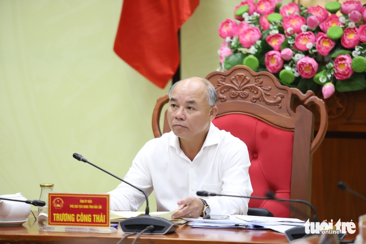 Để đường lầy lội vì dự án 'tắc' 12 năm: Cán bộ làm không tốt thì nên tính toán thay người- Ảnh 3. đường lầy lội - Ảnh 3.