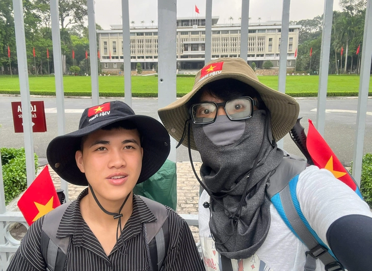xuyên Việt - Ảnh 1.