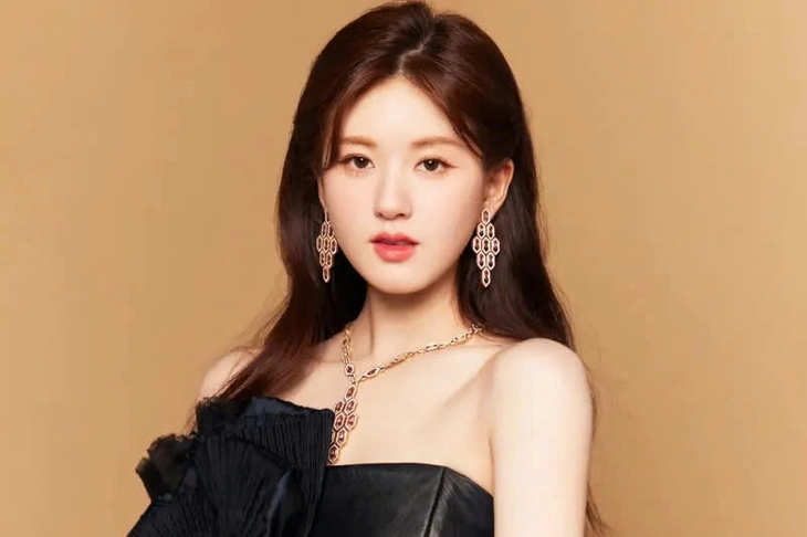 Triệu Lộ Tư - Ảnh 1.