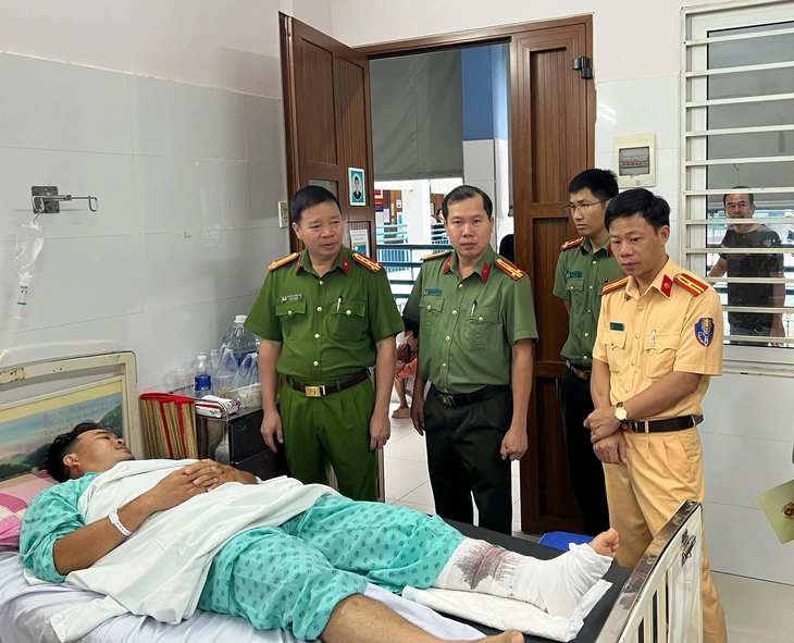 cảnh sát giao thông - Ảnh 1.
