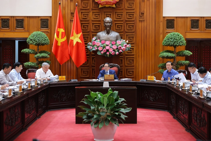 Khởi công, khánh thành 250 dự án 1,26 triệu tỷ đồng 2 Cuộc họp của Thường trực Chính phủ về công tác chuẩn bị tổ chức lễ khánh thành, khởi công các dự án, công trình chào mừng kỷ niệm 80 năm Quốc khánh. Ảnh: VGP