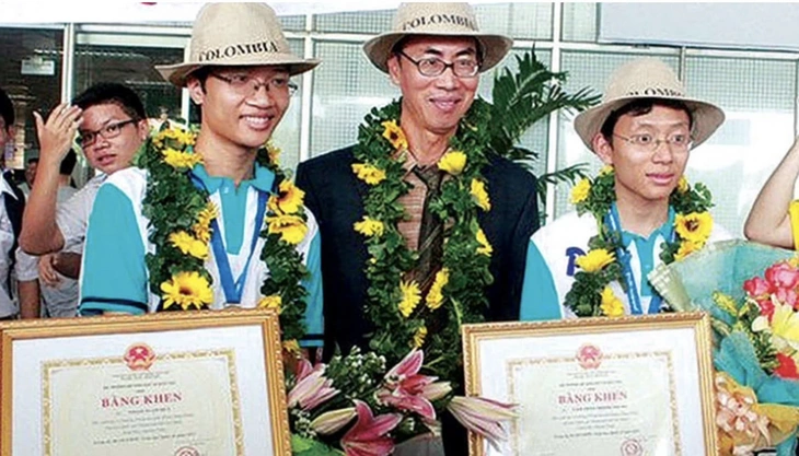 Nhà toán học Lê Bá Khánh Trình: Học trò đã nâng tôi lên - Ảnh 3. Nhà toán học Lê Bá Khánh Trình: 'Học trò đã nâng tôi lên' - Ảnh 3.