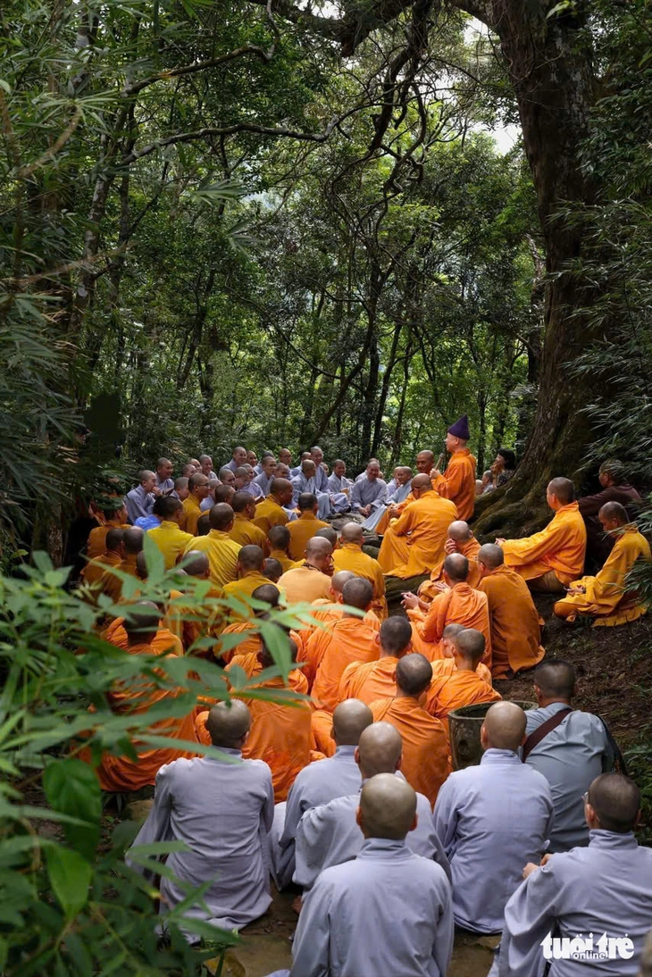 'Đừng khư khư chùa đẹp, sư hay' - Ảnh 5. Phật giáo Trúc Lâm - Ảnh 2.