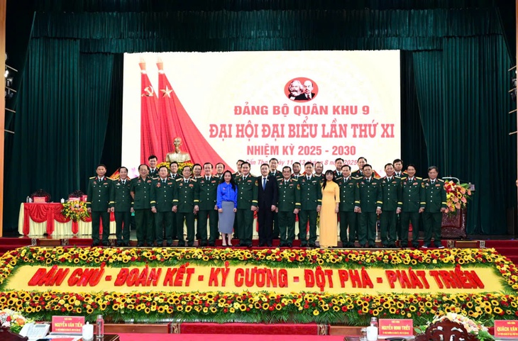 Quân khu 9: Xây dựng nền quốc phòng toàn dân, bảo vệ địa bàn chiến lược Tây Nam Bộ - Ảnh 1.