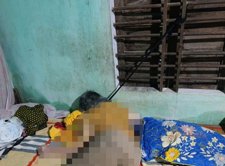 Điều tra nguyên nhân cụ bà 70 tuổi chết với sợi dây buộc trên cổ- Ảnh 1. Điều tra nguyên nhân cụ bà 70 tuổi chết với sợi dây buộc trên cổ- Ảnh 1.