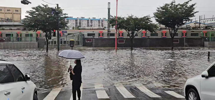 mưa lớn - Ảnh 1.