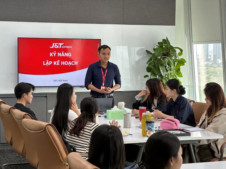 ‘Thực tập sinh - Tạo nguồn’: Bệ phóng cho thế hệ trẻ - Ảnh 3.