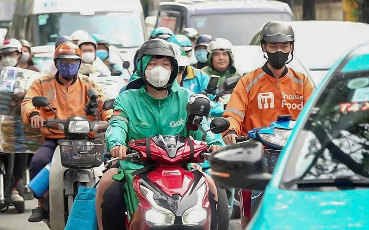 Nhà phân phối xe điện Wuling: Lỗ lũy kế lớn, cổ phiếu bị đưa vào diện cảnh báo - Ảnh 2.