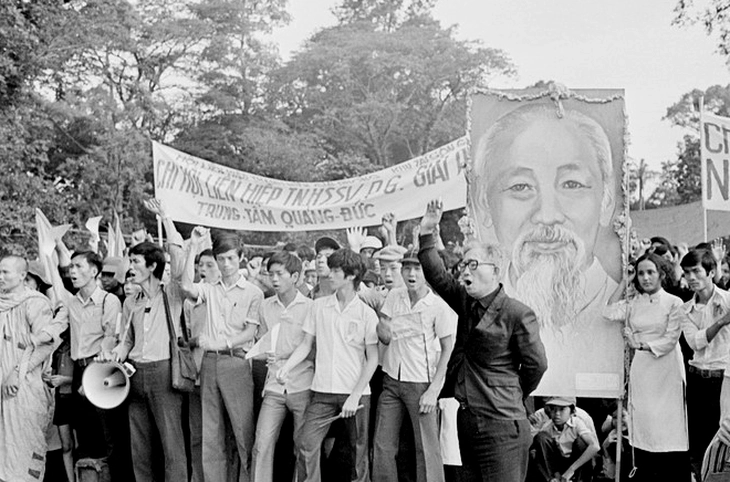 Nghệ sĩ nhiếp ảnh Minh Lộc viết lịch sử bằng hình ảnh - Ảnh 6. Nghệ sĩ nhiếp ảnh Minh Lộc viết lịch sử bằng hình ảnh - Ảnh 6.