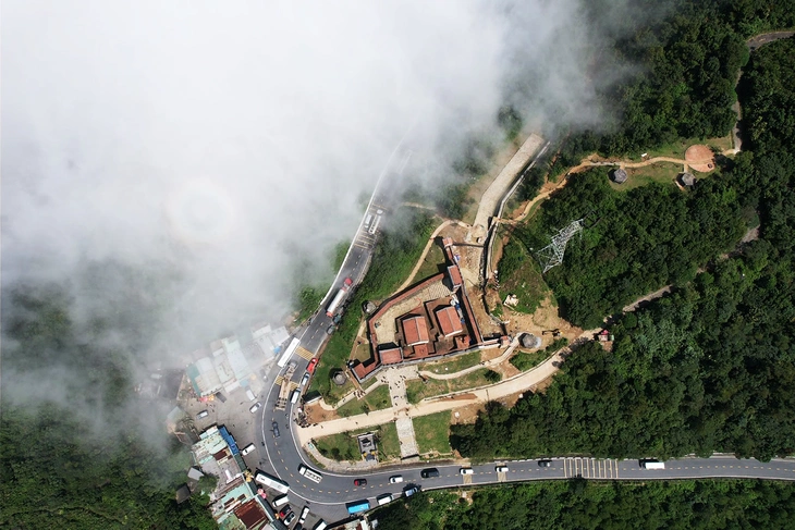 Hải Vân - Ảnh 1.