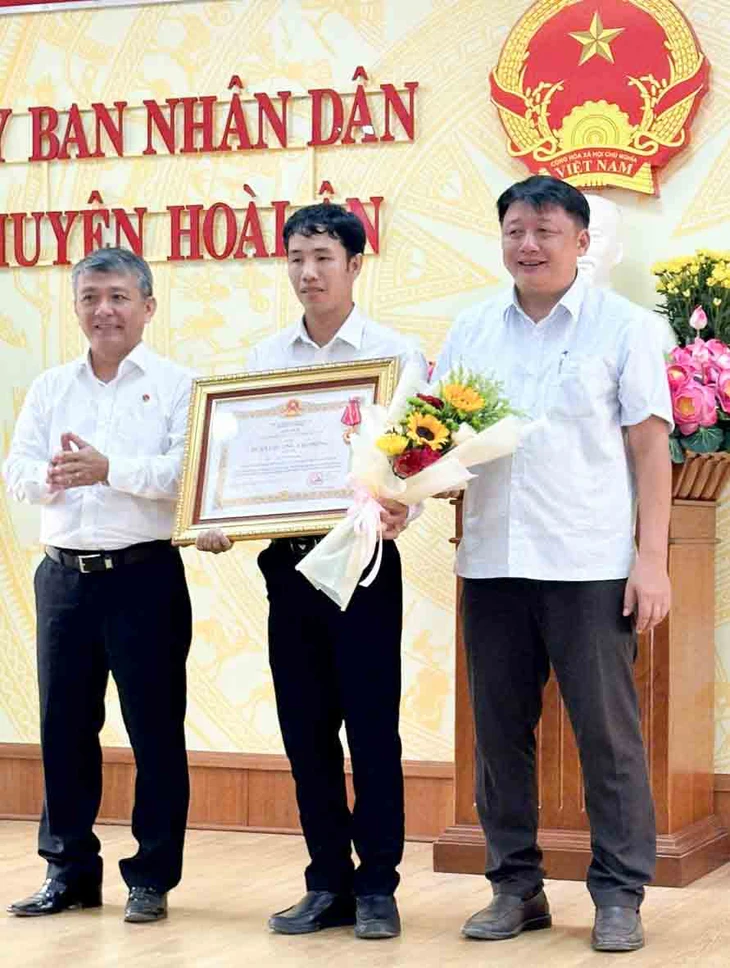 Anh nông dân Gia Lai nuôi loài chim quý được tặng Huân chương Lao động nói gì về các quy định? - Ảnh 2.