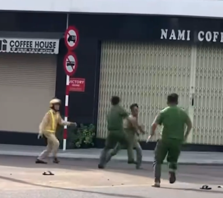 cảnh sát giao thông - Ảnh 1.