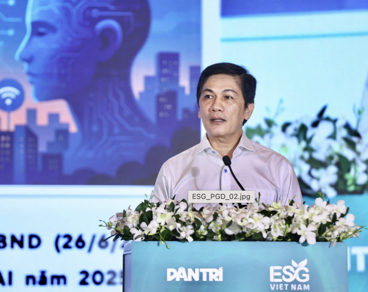 Đến năm 2030, TP.HCM muốn đào tạo 3 triệu người dân có kiến thức AI - Ảnh 2.