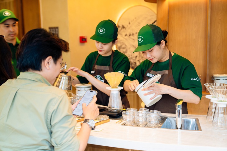 Phúc Long ra mắt thương hiệu mới - Kết nối thế hệ qua trà Việt - Ảnh 8.
