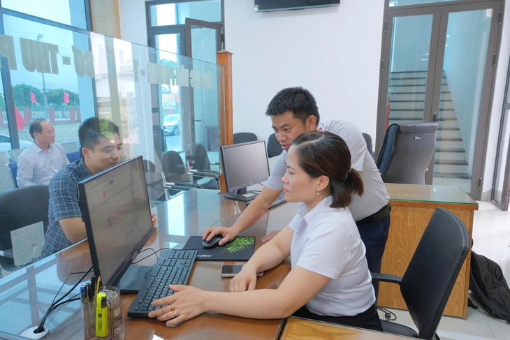 Hệ thống Trung tâm điều hành xã thông minh giúp chuyển đổi số cấp cơ sở - Ảnh 2. VNPT - Ảnh 2.