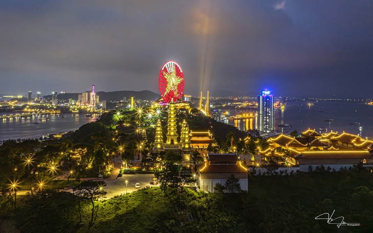 Đi cáp treo ngắm Vịnh Hạ Long đẹp mê mẩn mùa đông chỉ 150.000 đồng - Ảnh 6.