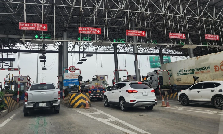 Chuyển sang tài khoản giao thông, tiền kẹt trong tài khoản thu phí được xử lý ra sao?