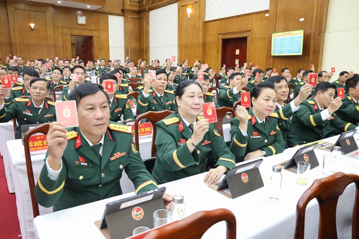 Đại hội Đảng bộ Quân khu 7: 'Nắm chắc địa bàn, xử lý hiệu quả tình huống, không để bị động, bất ngờ' - Ảnh 5.