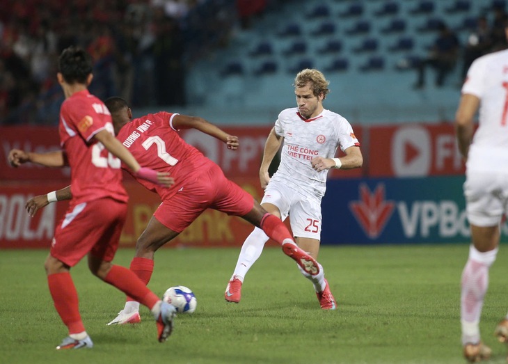 Công An Hà Nội chia điểm với Thể Công - Viettel ở trận mở màn V-League 2025-2026 - Ảnh 2.