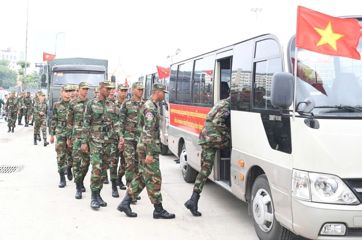 diễu binh - Ảnh 4.