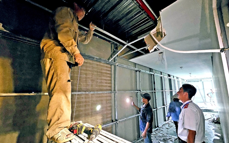 TP.HCM đồng ý biệt phái công chức kiểm tra chuyên ngành đi quản lý trật tự xây dựng và đô thị - Ảnh 2.