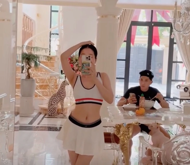 Lệ Quyên - Ảnh 1.
