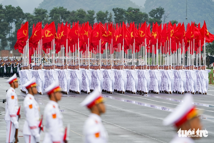 diễu binh - Ảnh 2.