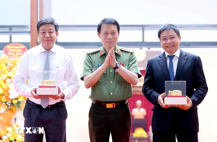 Tổng Bí thư Tô Lâm dự khánh thành trụ sở Bộ Công an tại Hà Nội - Ảnh 4.