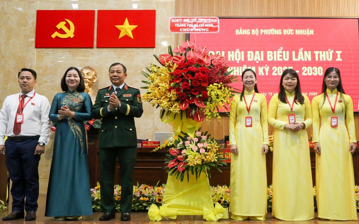 Bà Phan Thị Thanh Phương làm bí thư Đảng ủy phường Đức Nhuận nhiệm kỳ 2025-2030 - Ảnh 2.