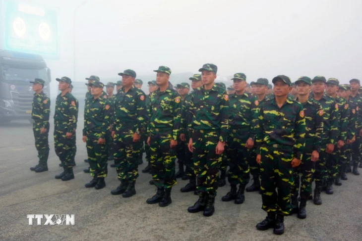 diễu binh - Ảnh 2.