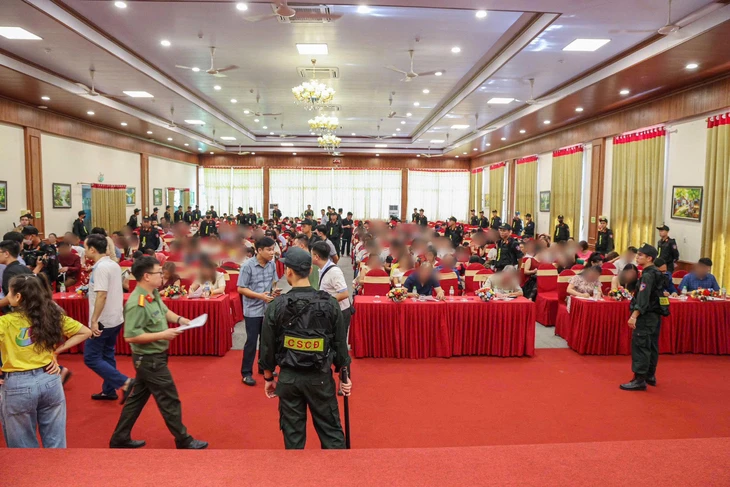 Đánh sập đường dây kiểu đa cấp đầu tư tiền ảo TCIS ngay tại hội thảo quy tụ 200 người - Ảnh 3.